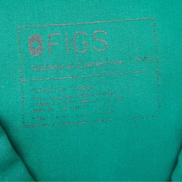 Casma Three-Pocket Scrub Top in Limited Edition Kelly Green XXS Medical Uniform - Picture 7 of 9